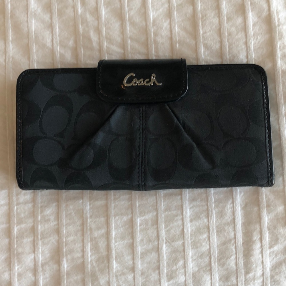 Coach wallet black